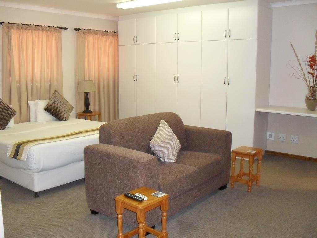 8 Royal Palm B&B Umhlanga Rocks Δωμάτιο φωτογραφία