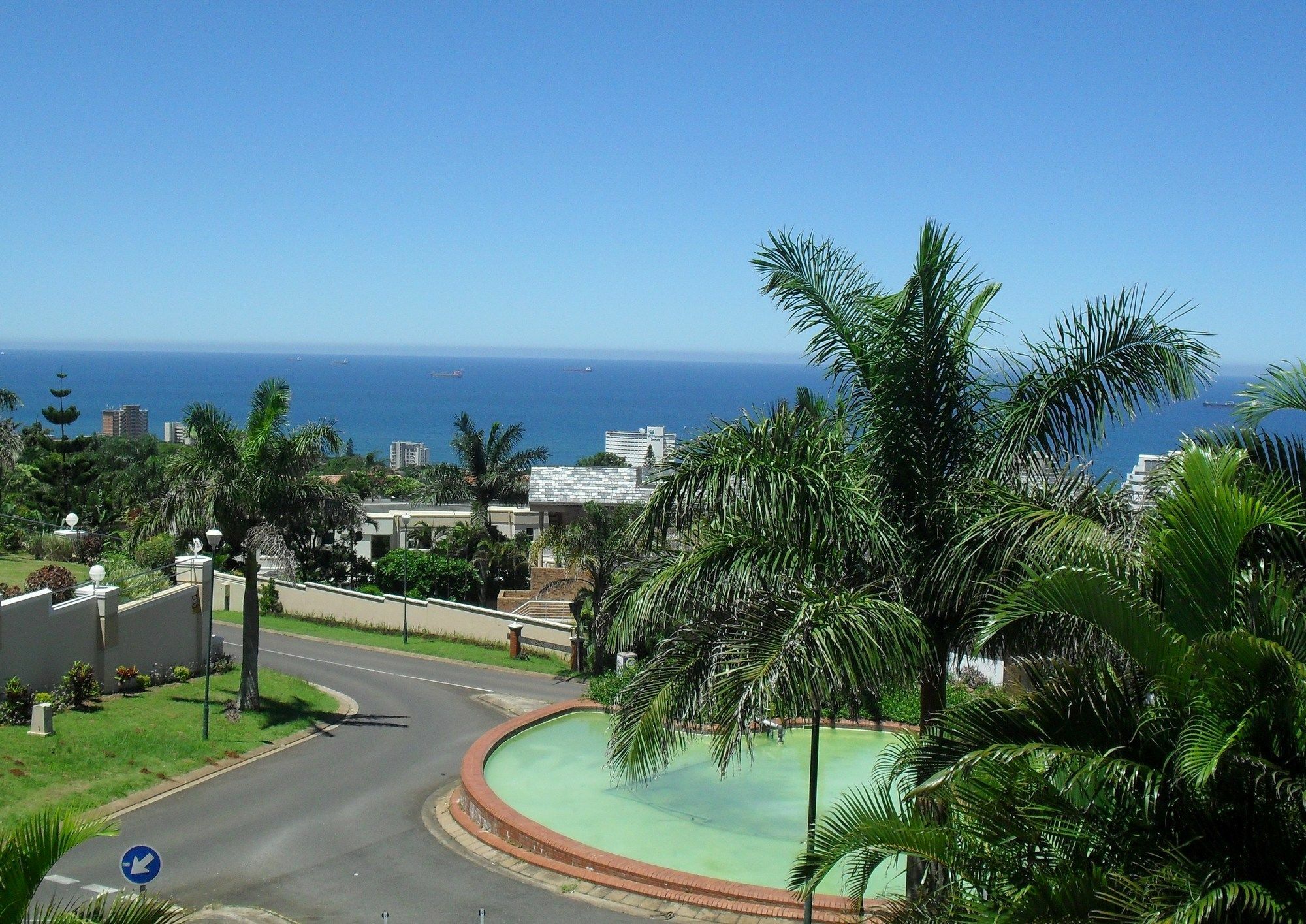 8 Royal Palm B&B Umhlanga Rocks Εξωτερικό φωτογραφία